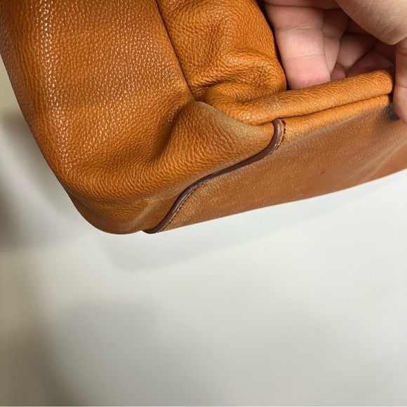 Mark & Graham honey leather bag large shoulder bag - Picture 6 of 16